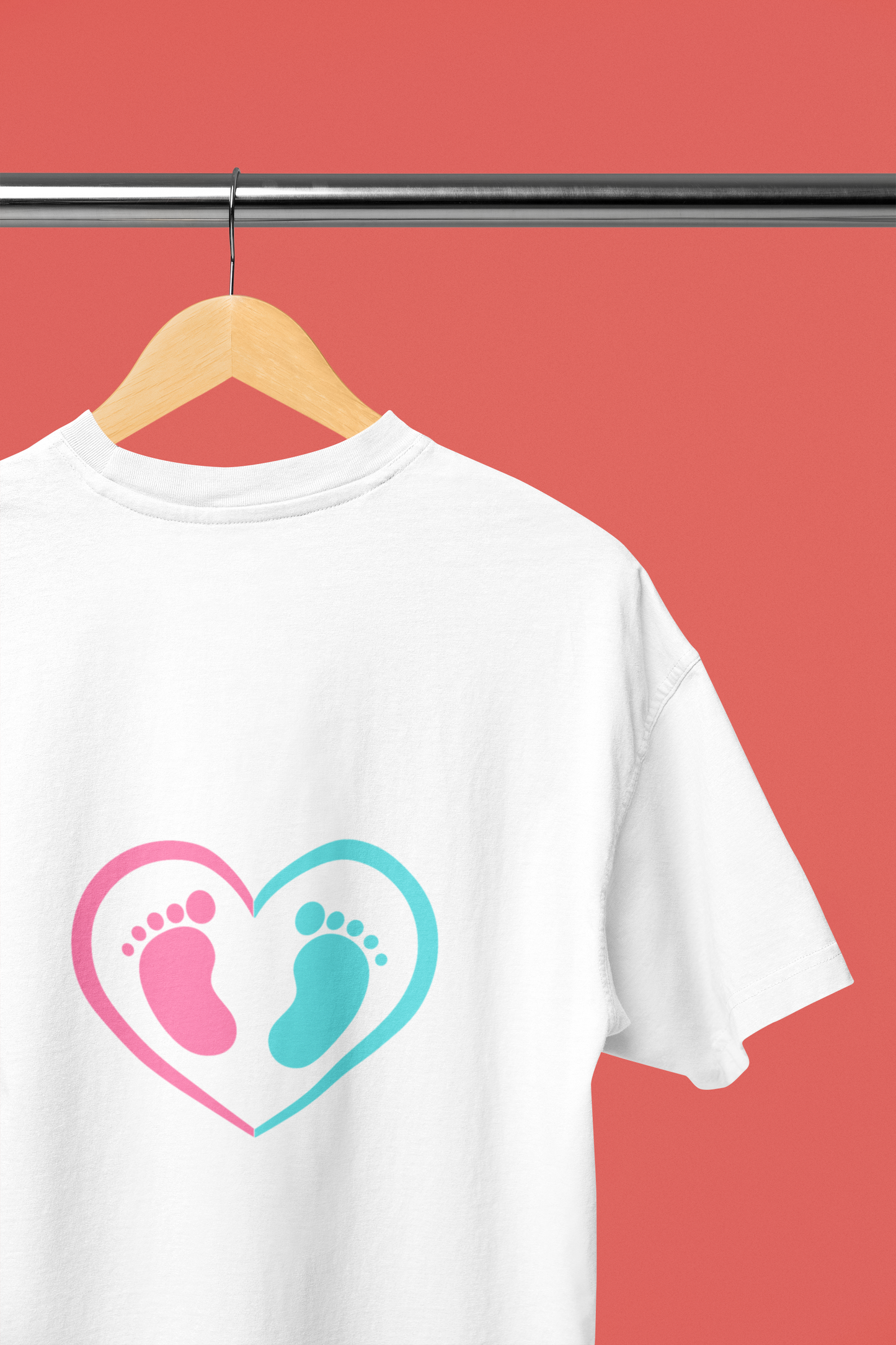 Mom to be baby feet Baggy Maternity Wear White T-shirt